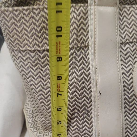 Tory Burch Brown and Cream Chevron Tote - Picture 10 of 15